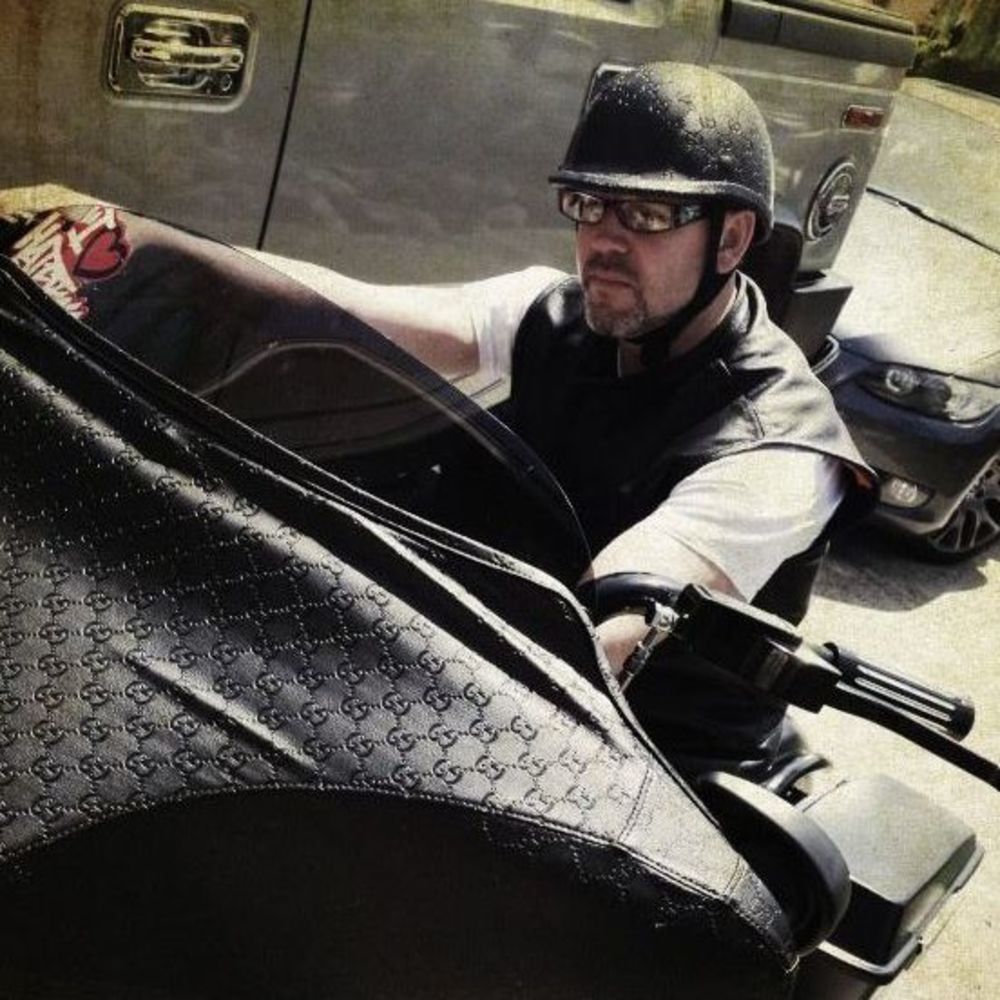 Meet your Posher, Tony